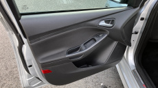 Ford Focus 1.0 EcoBoost 140 ST-Line Navigation 5dr Petrol Hatchback